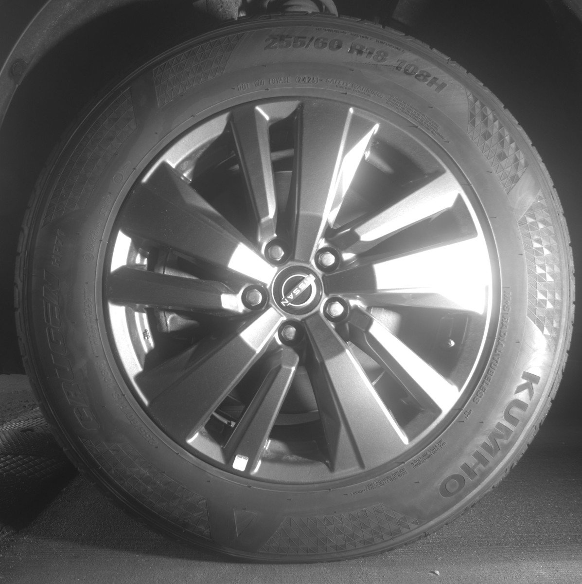 Used 2025 Nissan Pathfinder SV AWD/4WD image 12