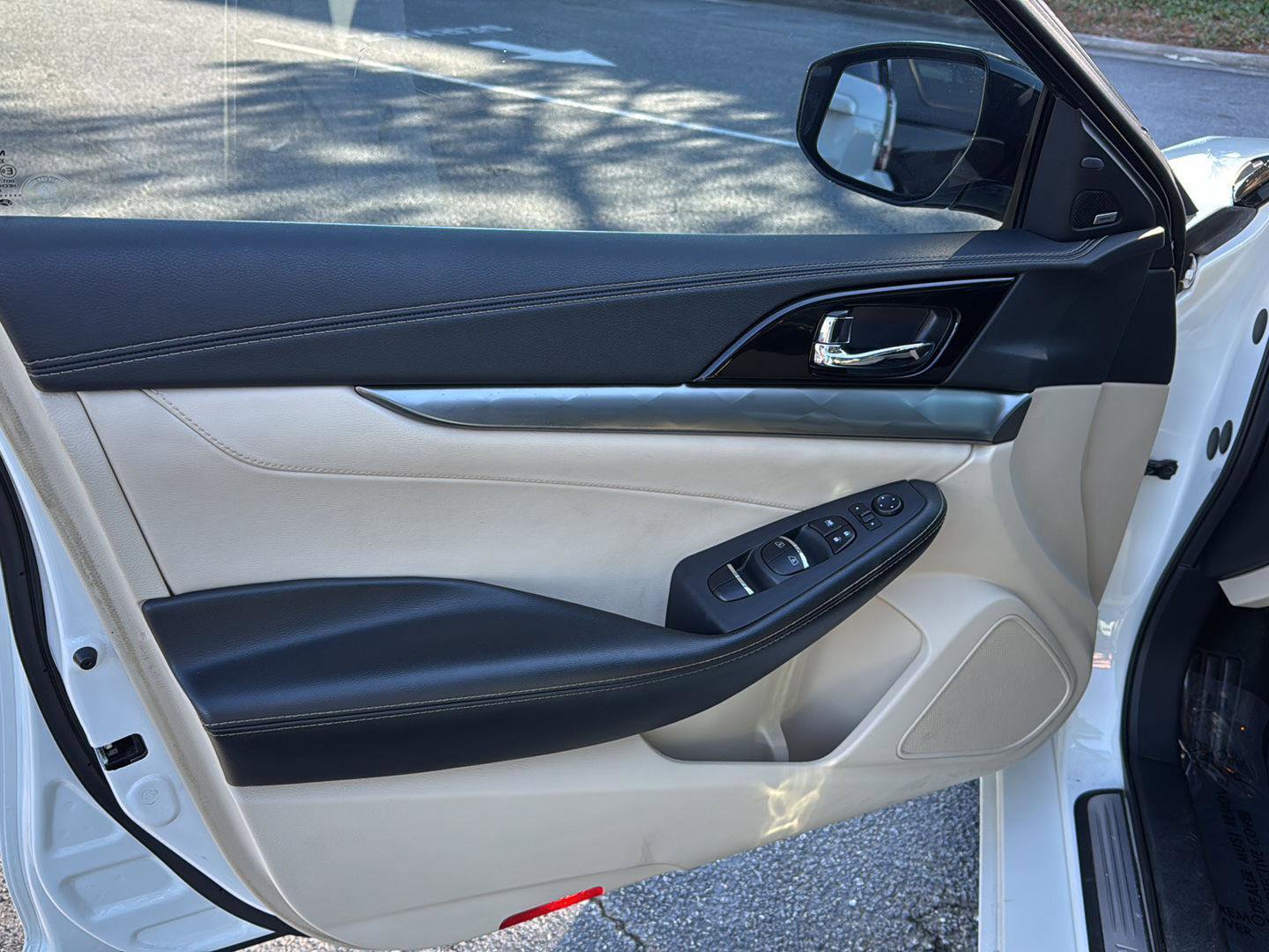 Used 2020 Nissan Maxima 3.5 SL w/ Floor Mat Group image 14