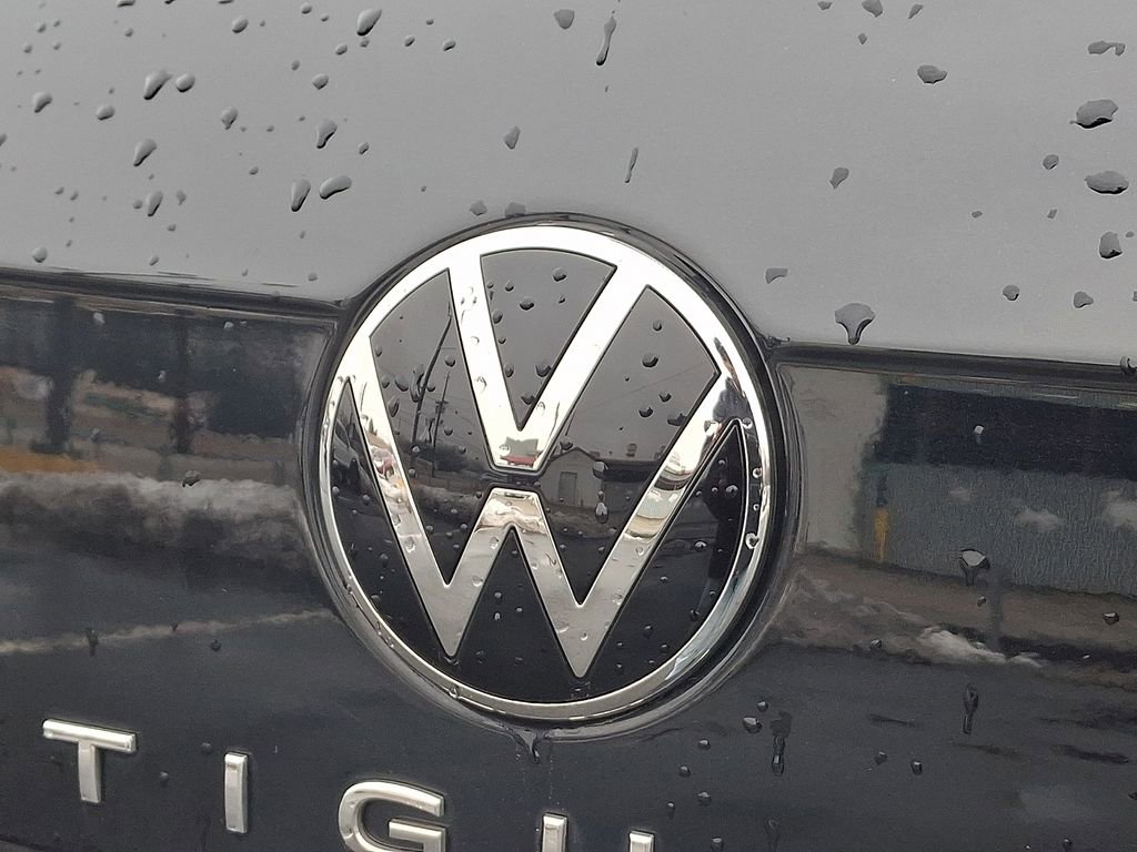 Certified 2022 Volkswagen Tiguan SE w/ Panoramic Sunroof Package image 30
