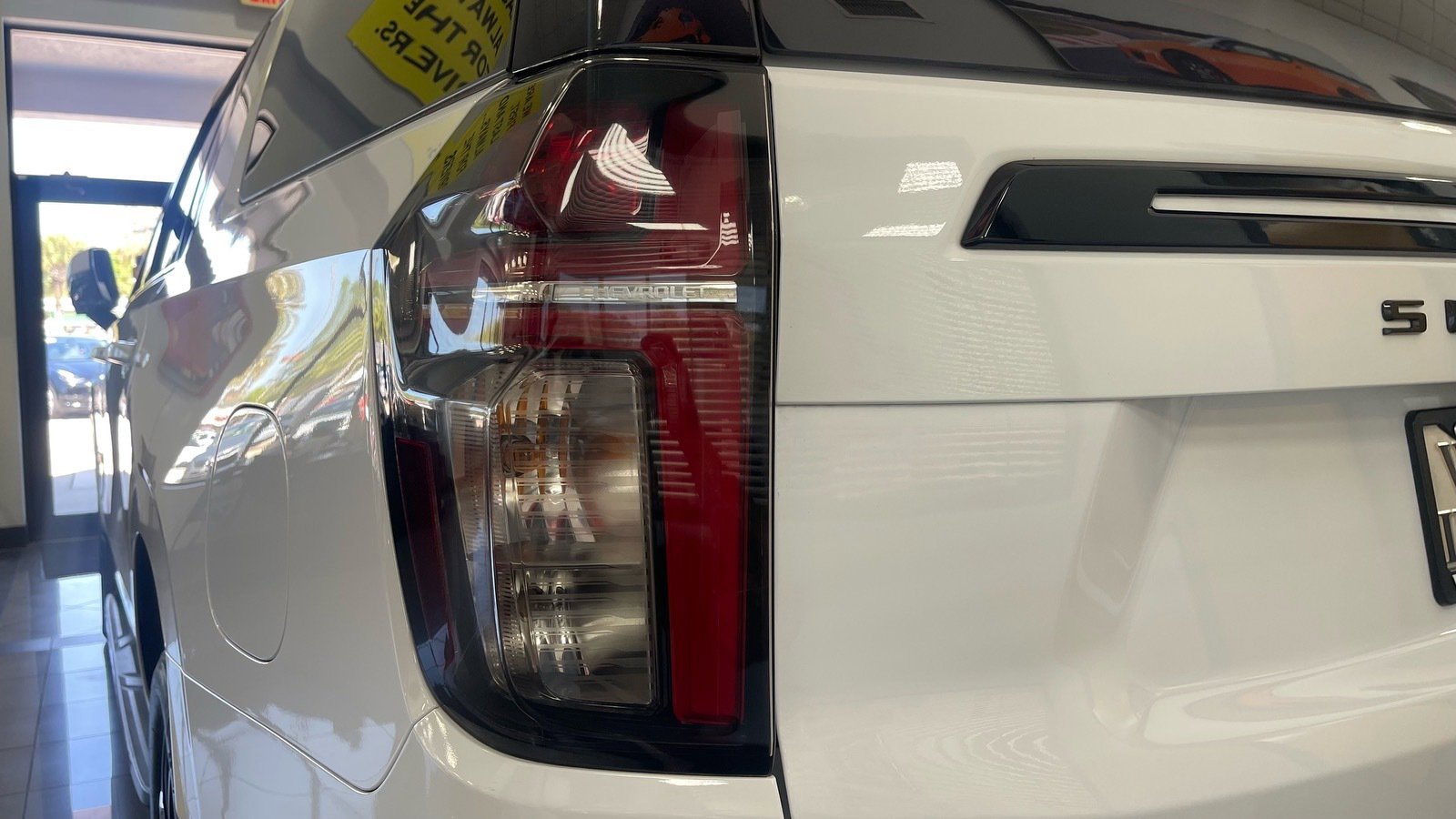 Used 2024 Chevrolet Suburban RST w/ Luxury Package image 15