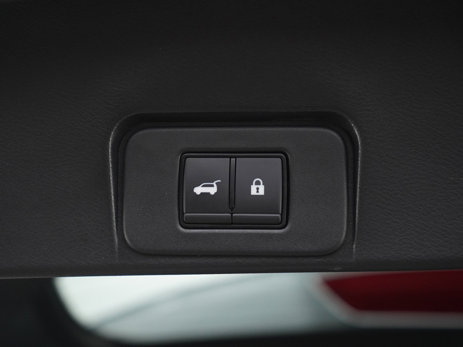 Used 2023 Nissan Rogue SV w/ SV Premium Package image 17