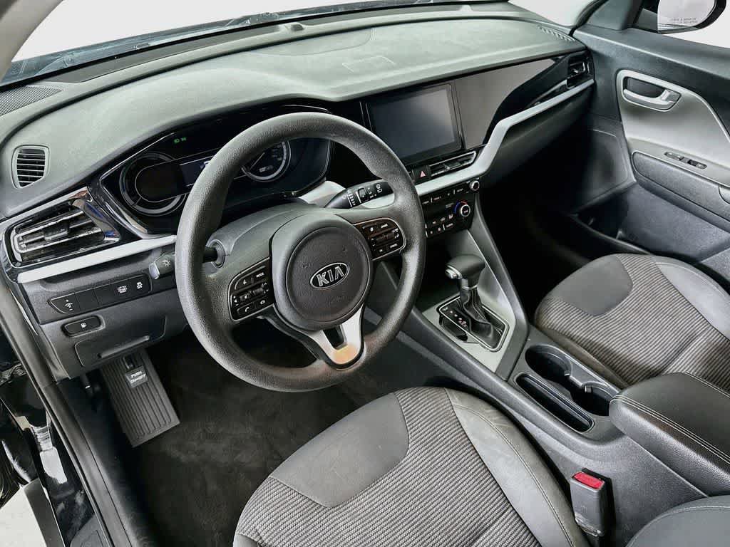 Used 2020 Kia Niro LX FWD image 2