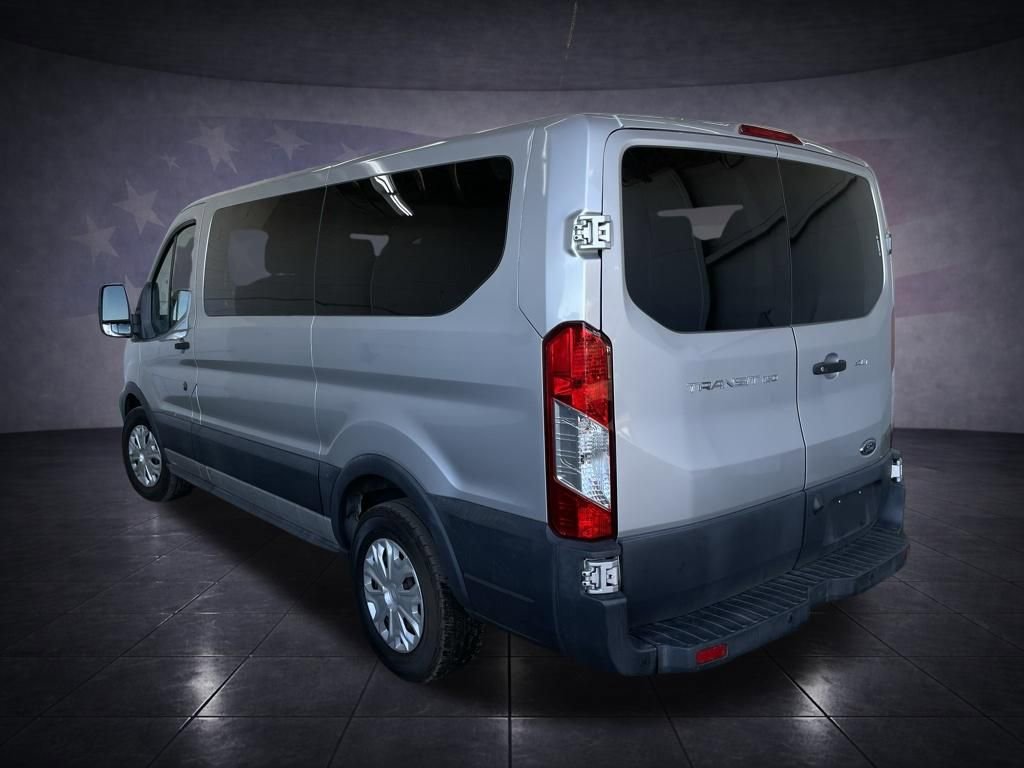 Used 2018 Ford Transit 150 XLT image 3