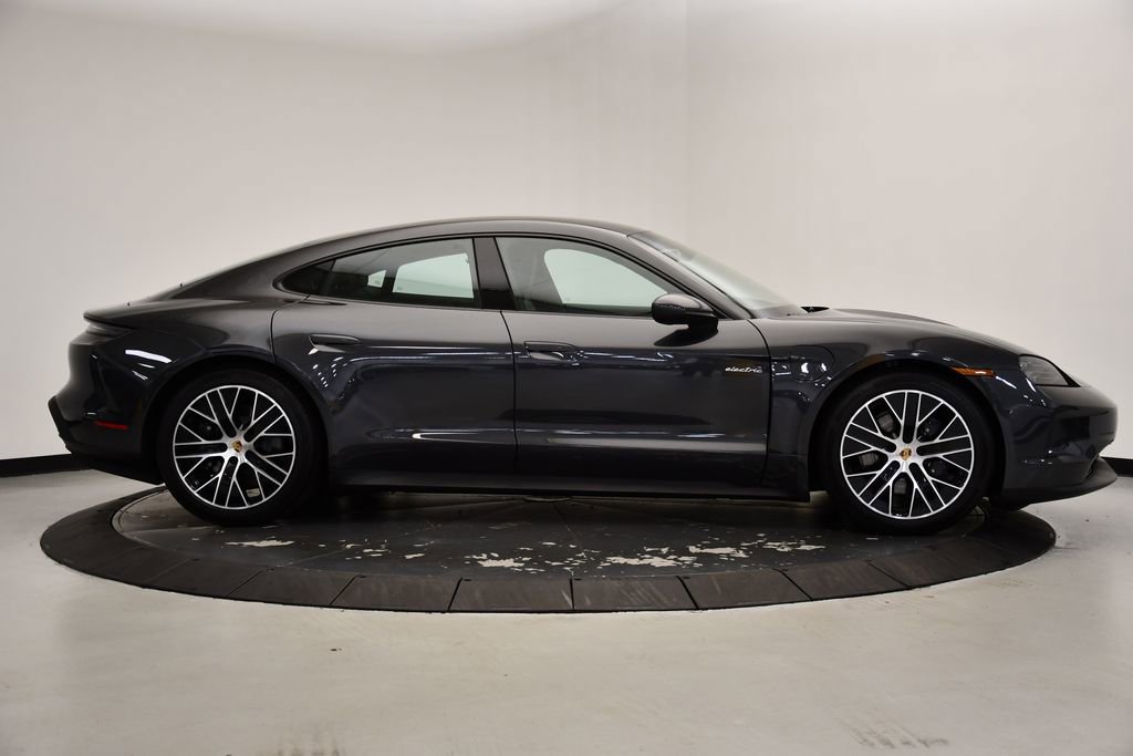Used 2025 Porsche Taycan image 6