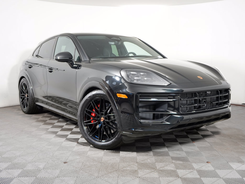 New 2027 Porsche Cayenne GTS AWD/4WD image 9
