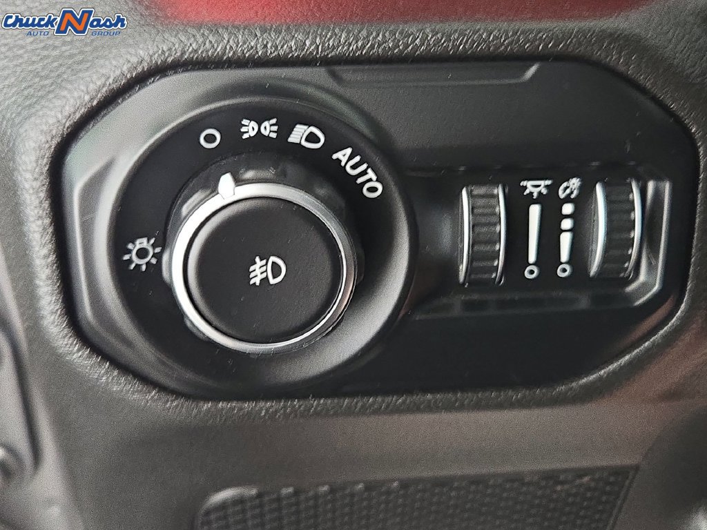 Used 2021 Jeep Wrangler Rubicon w/ Cold Weather Group AWD/4WD image 23