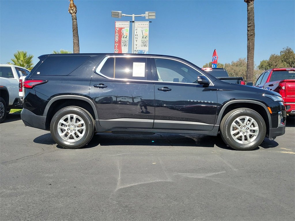 Used 2022 Chevrolet Traverse LS image 30