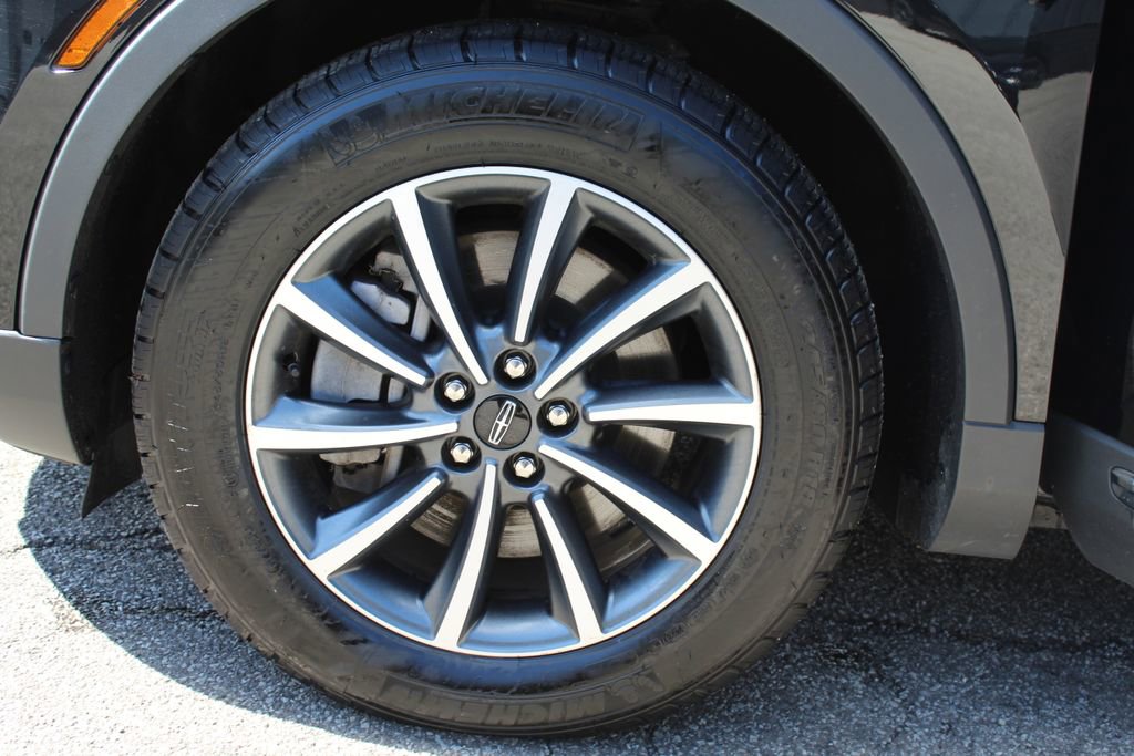 Used 2022 Lincoln Nautilus AWD image 9