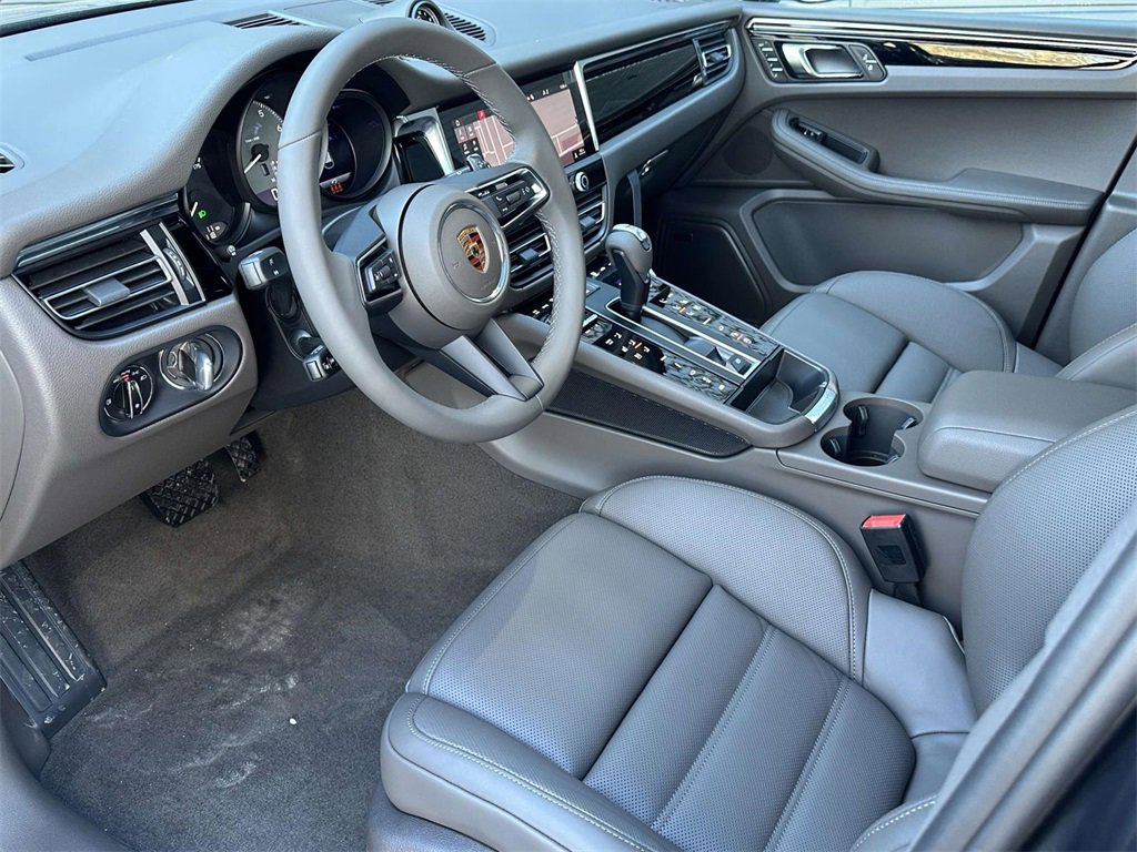 New 2026 Porsche Macan S image 4