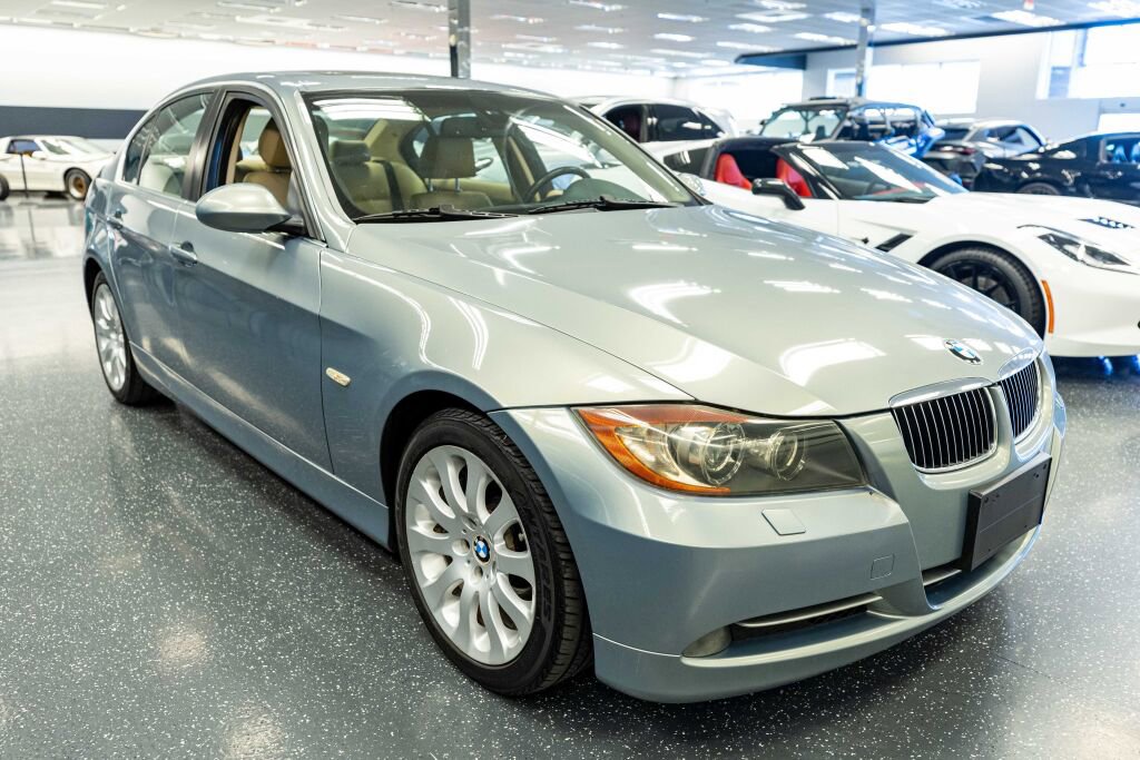 Used 2008 BMW 335xi Sedan image 3