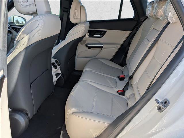 New 2026 Mercedes-Benz GLC 300 4MATIC image 16