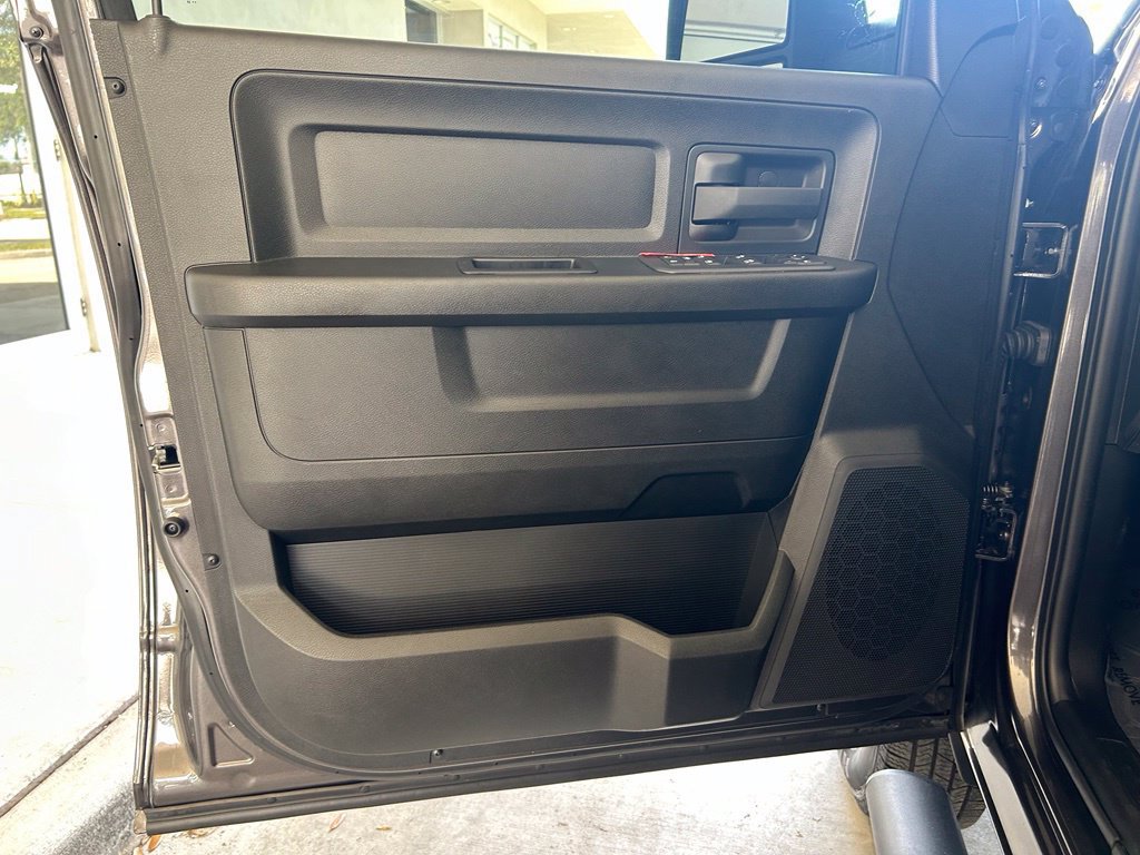 Used 2025 RAM 3500 Tradesman AWD/4WD image 38