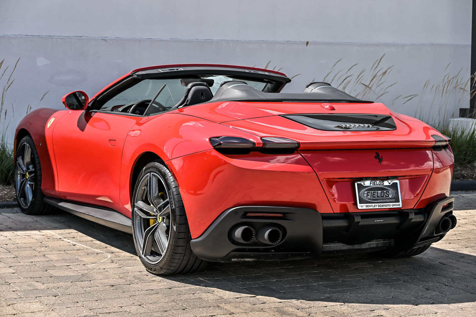 Used 2024 Ferrari Roma Spider RWD image 15