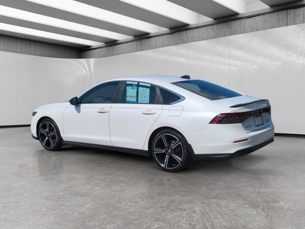 Used 2025 Honda Accord Sport image 5
