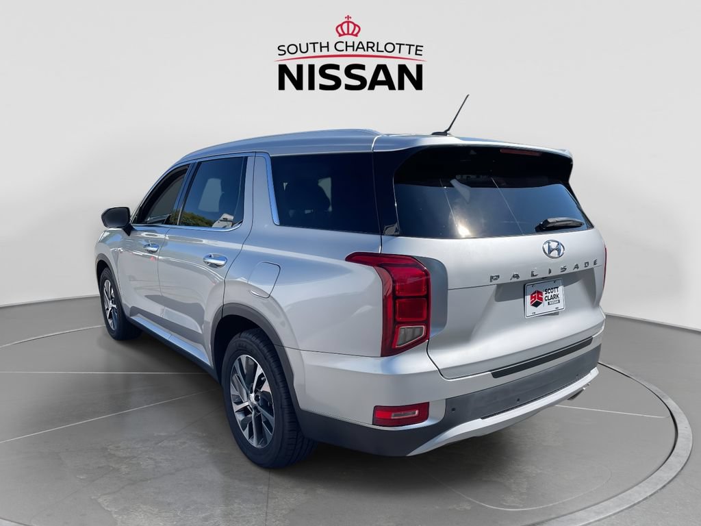 Used 2022 Hyundai Palisade SEL FWD image 4