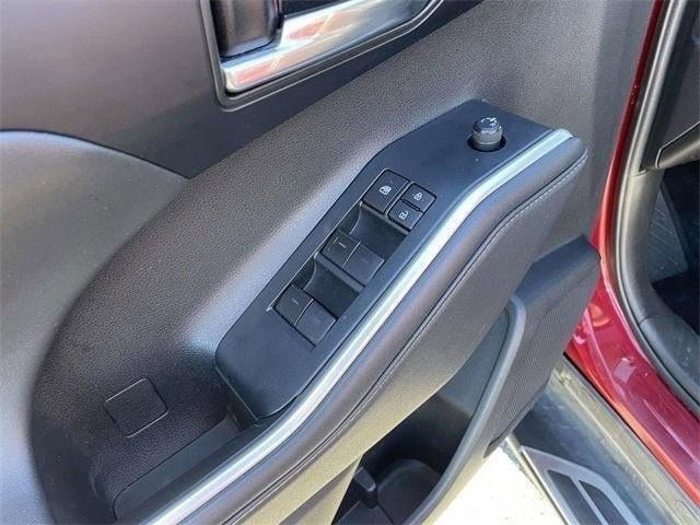 Used 2022 Toyota Highlander XLE image 90