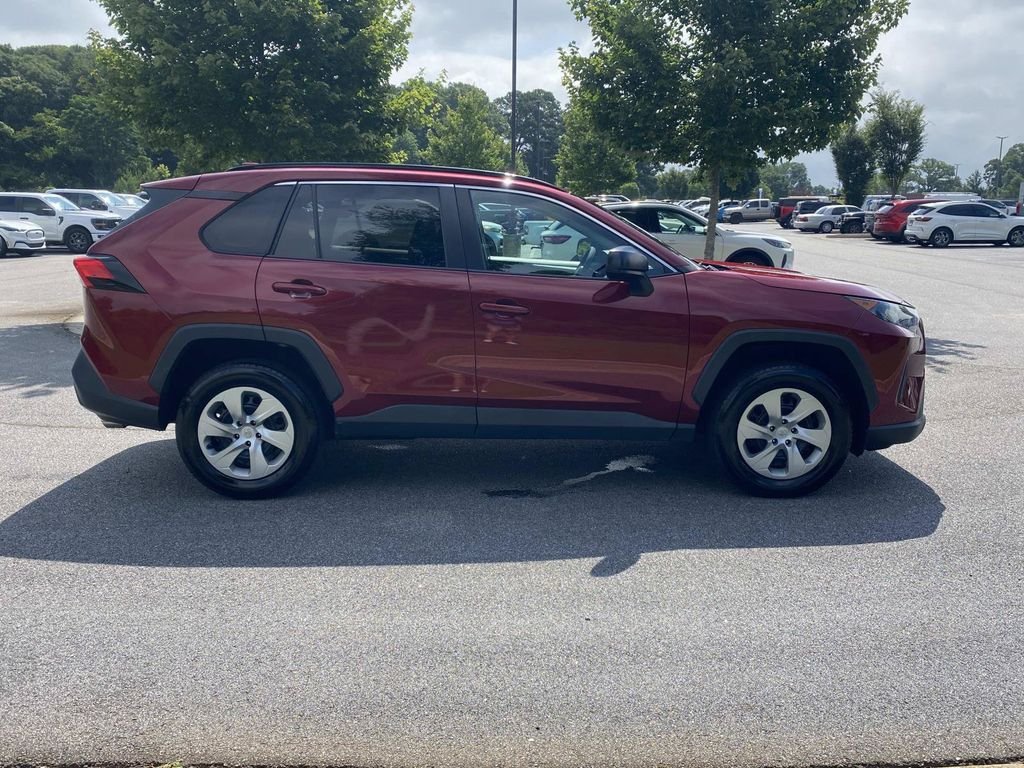 Used 2021 Toyota RAV4 LE FWD video 2
