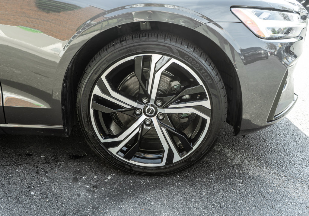 Used 2024 Volvo S60 B5 Core AWD/4WD image 4