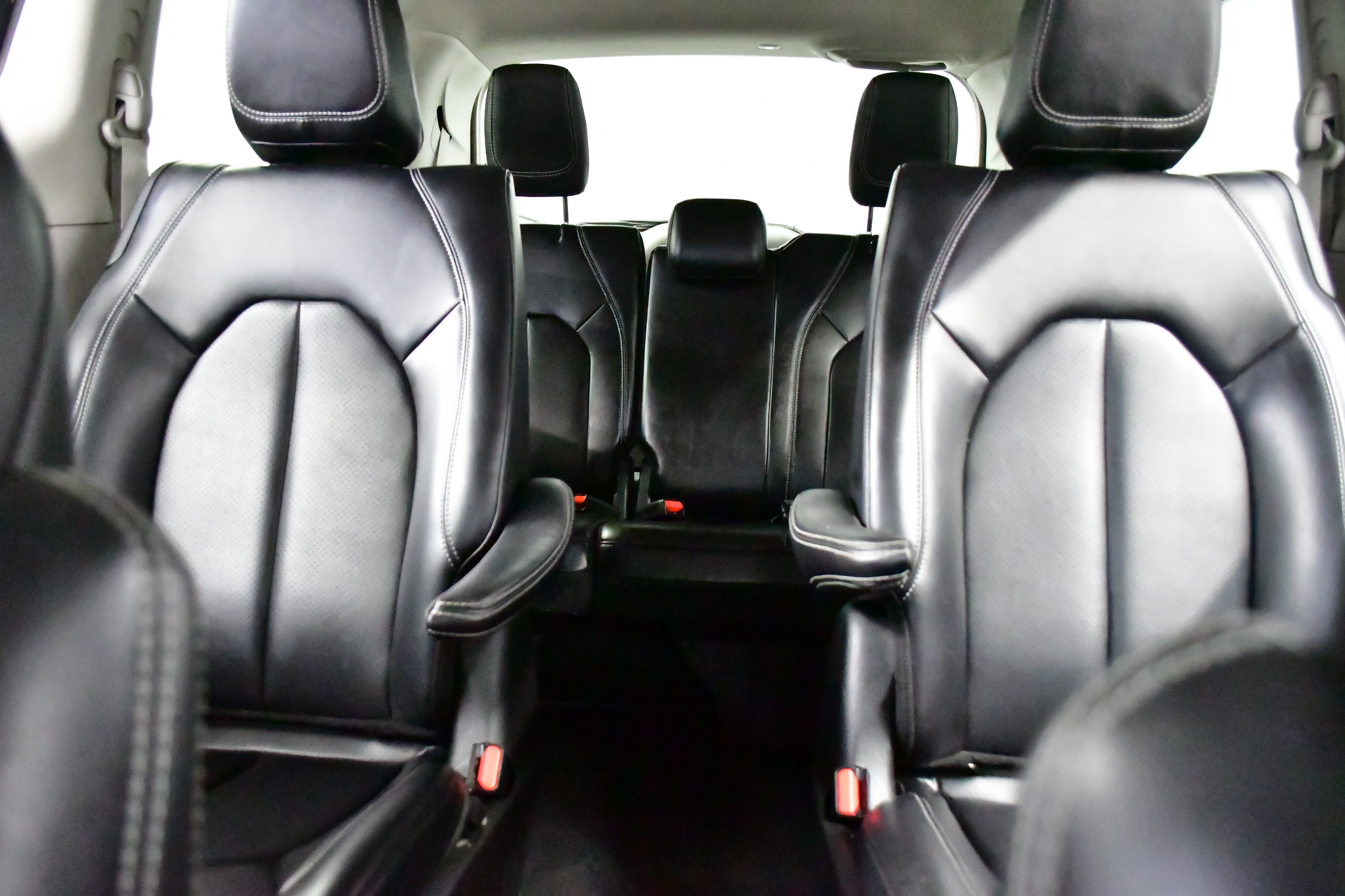 Used 2024 Chrysler Pacifica Limited FWD image 18