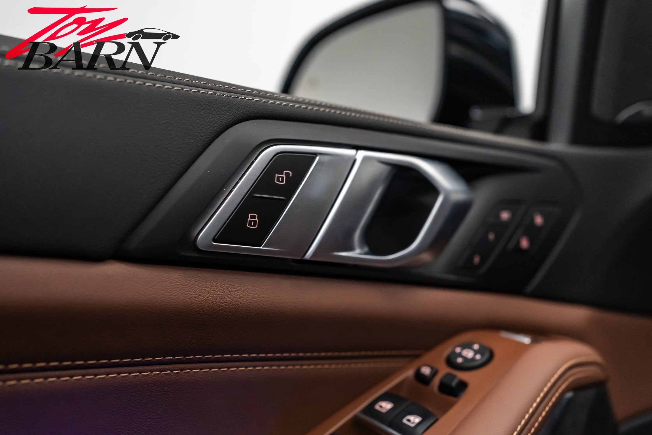 Used 2024 BMW X5 xDrive40i w/ M Sport Package image 22