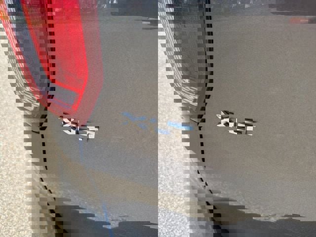 Used 2017 Ford Explorer XLT w/ Equipment Group 202A image 14