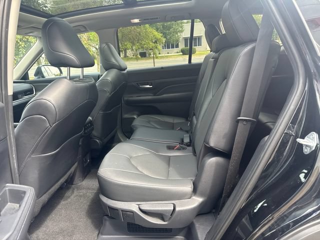 Used 2025 Toyota Grand Highlander AWD Hybrid image 26