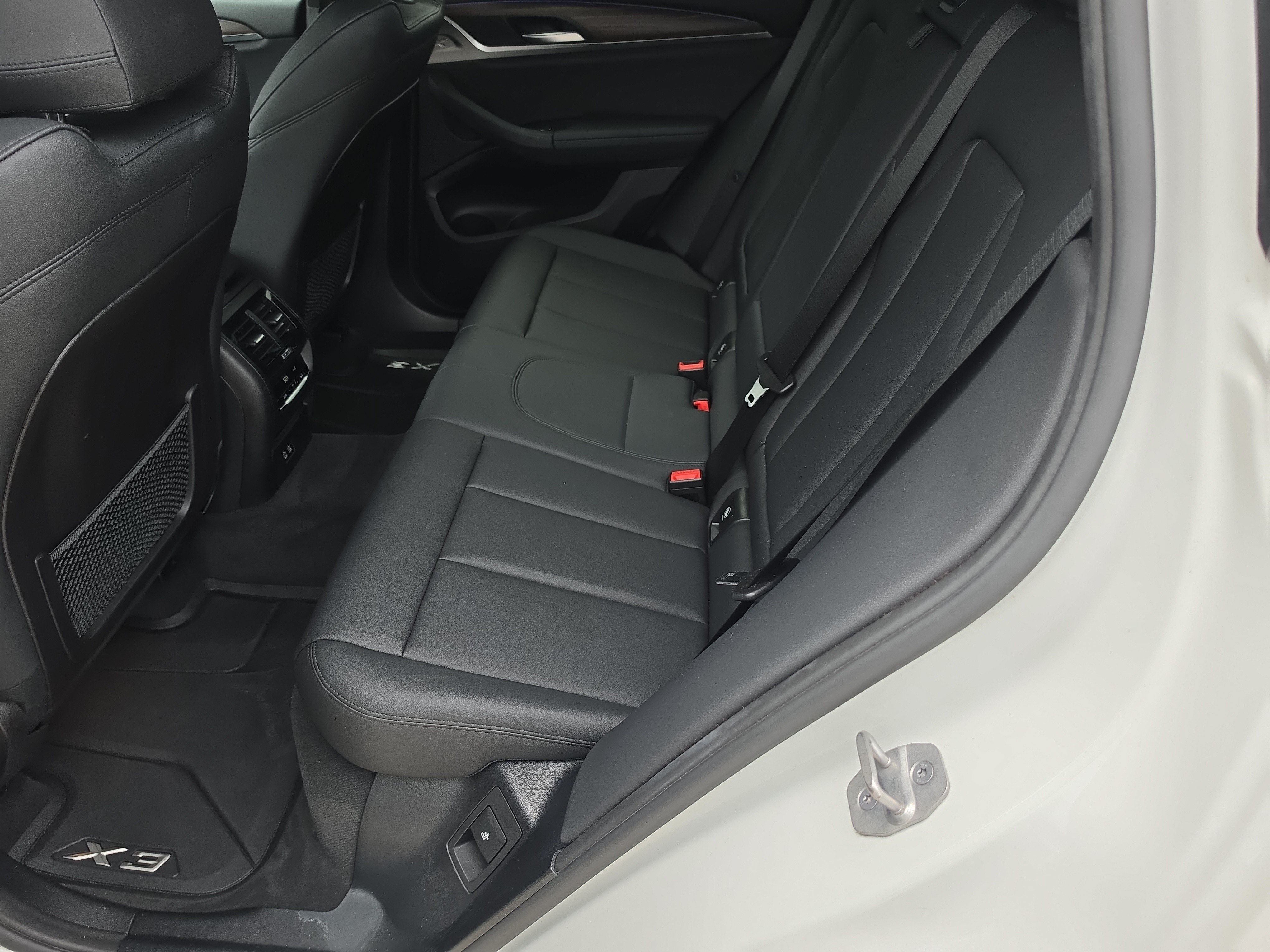 Used 2021 BMW X3 sDrive30i w/ Convenience Package RWD image 17