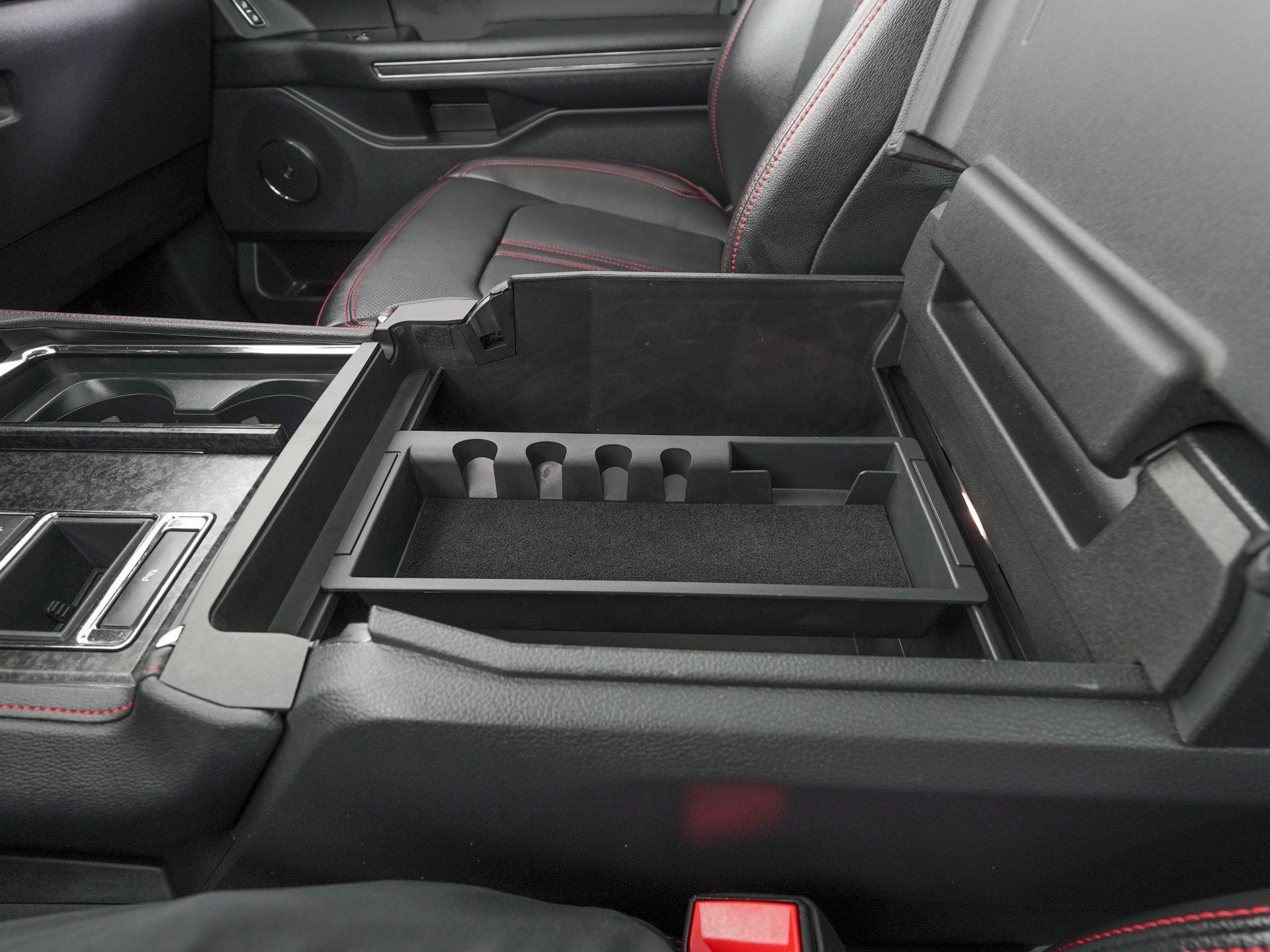 Used 2024 Ford Expedition Max Limited image 32