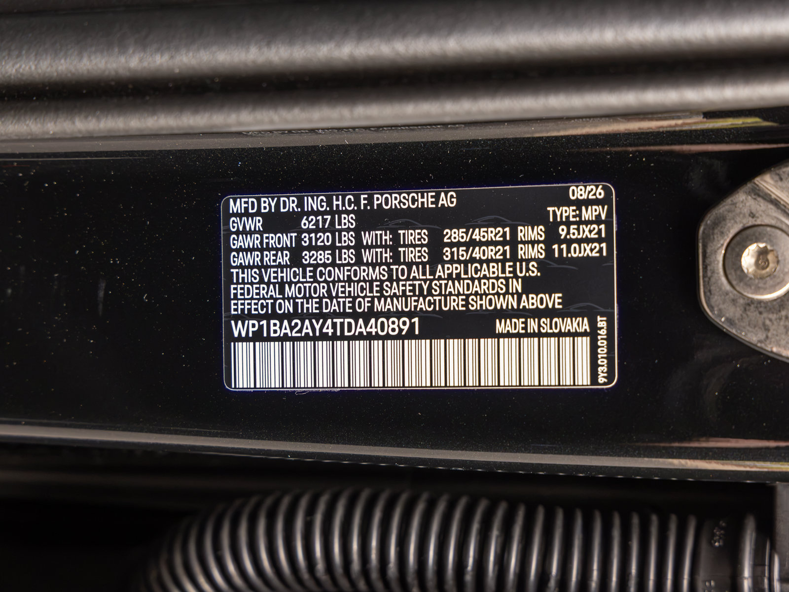 New 2026 Porsche Cayenne Coupe AWD/4WD image 36