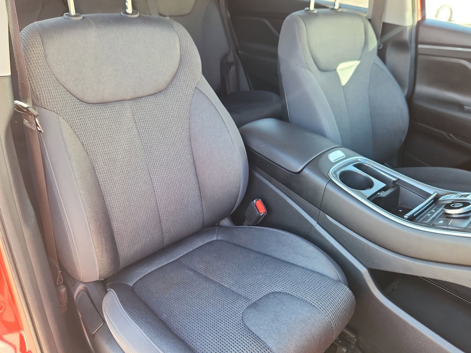 Used 2021 Hyundai Santa Fe SEL FWD image 15