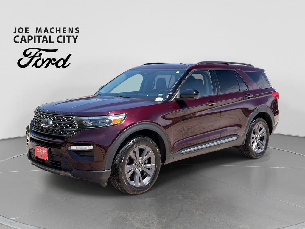 Used 2022 Ford Explorer XLT w/ Equipment Group 202A AWD/4WD image 9