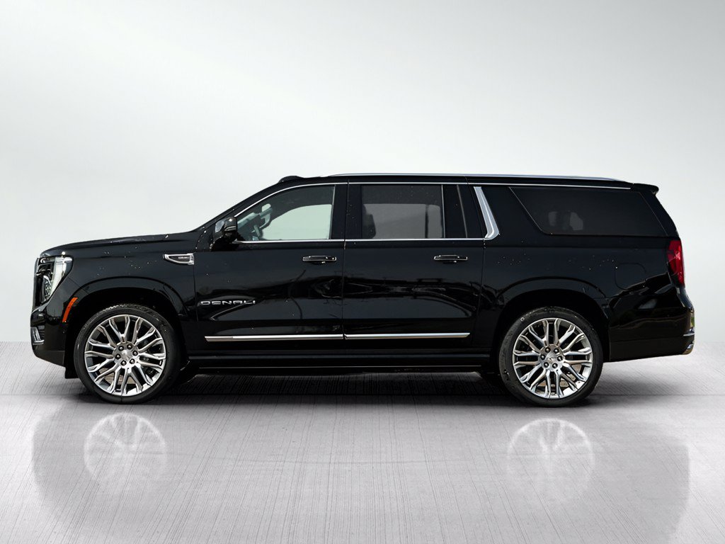 New 2026 GMC Yukon XL Denali w/ Denali Reserve Package AWD/4WD image 4