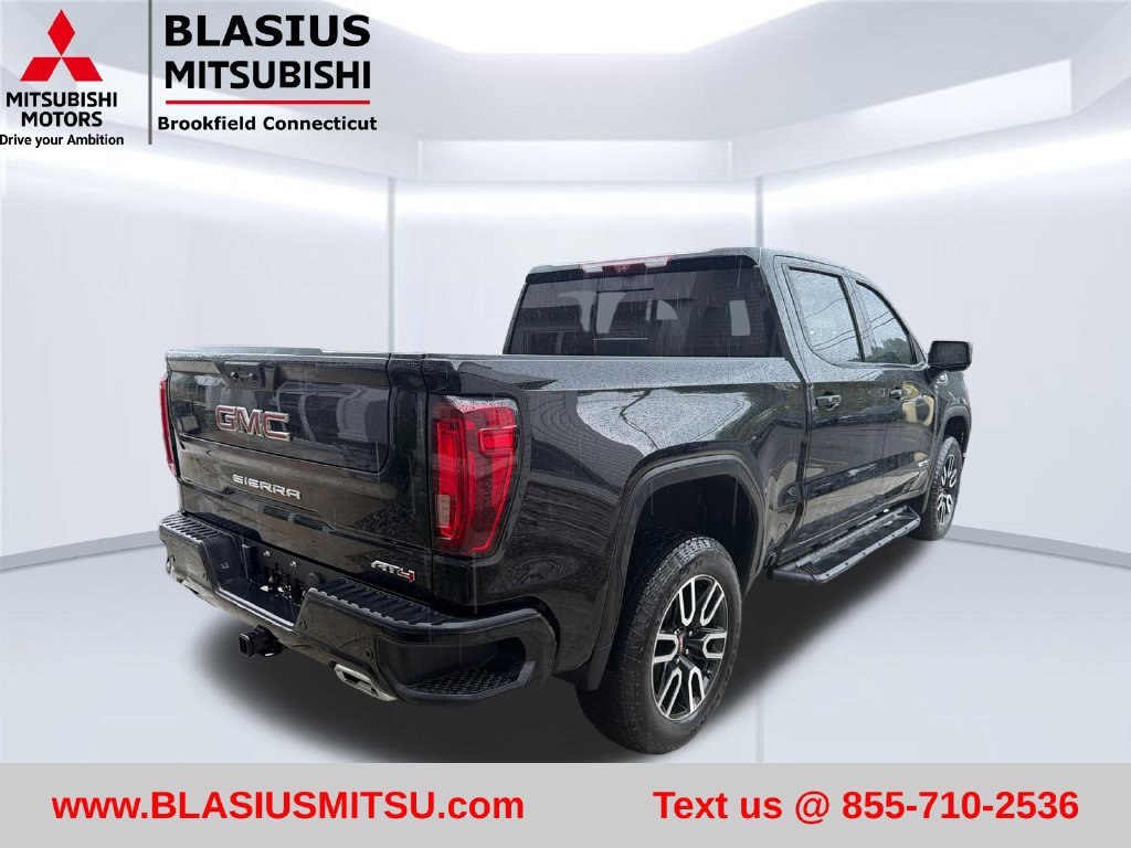 Used 2023 GMC Sierra 1500 AT4 w/ AT4 Premium Package AWD/4WD image 5