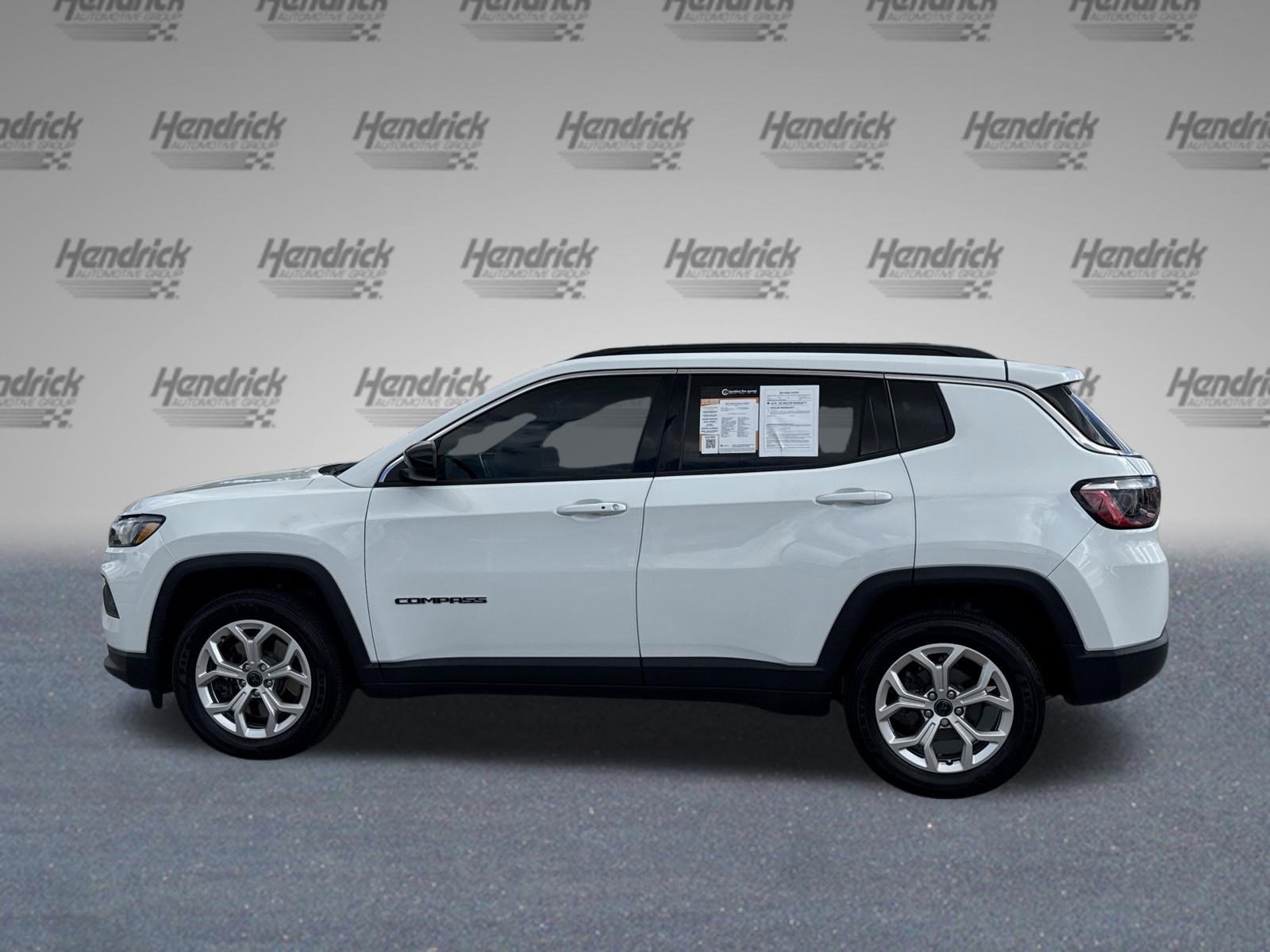 Used 2025 Jeep Compass Latitude image 6