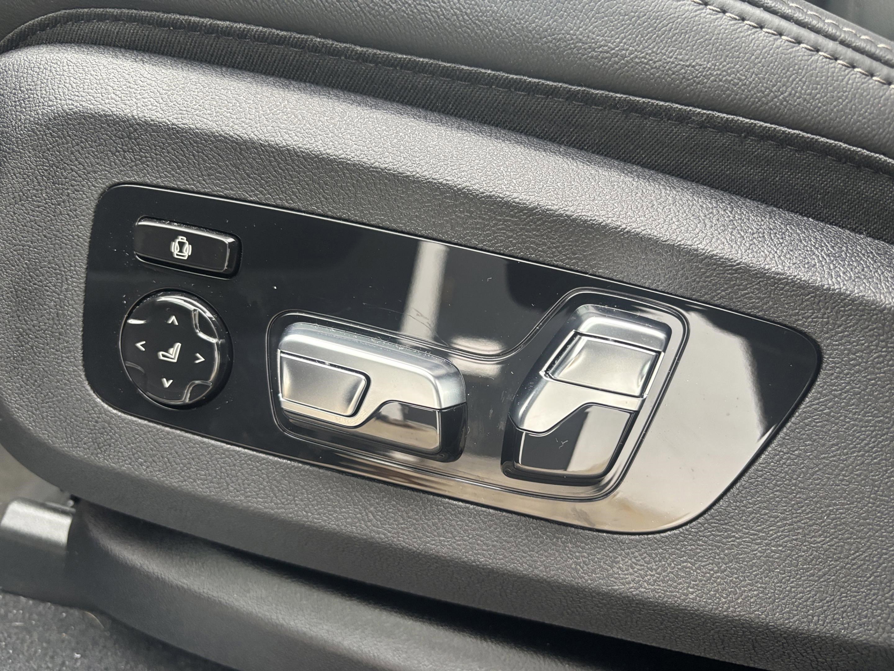 Used 2026 BMW X5 xDrive40i w/ M Sport Package image 20