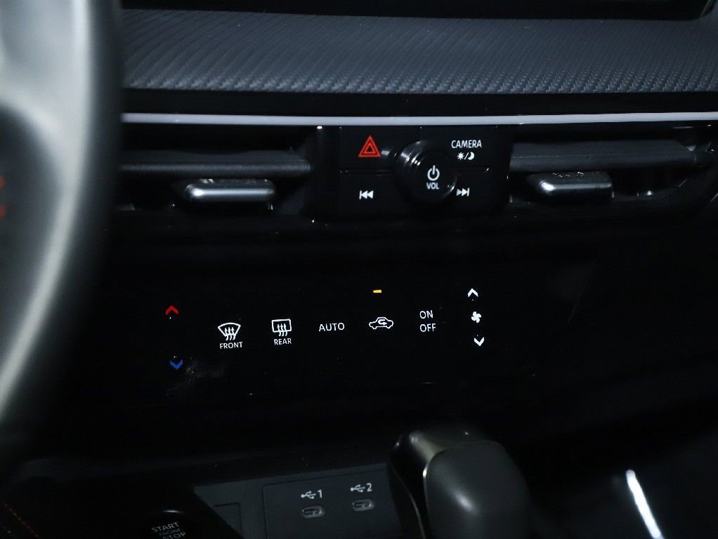 Certified 2025 Nissan Kicks SR image 28