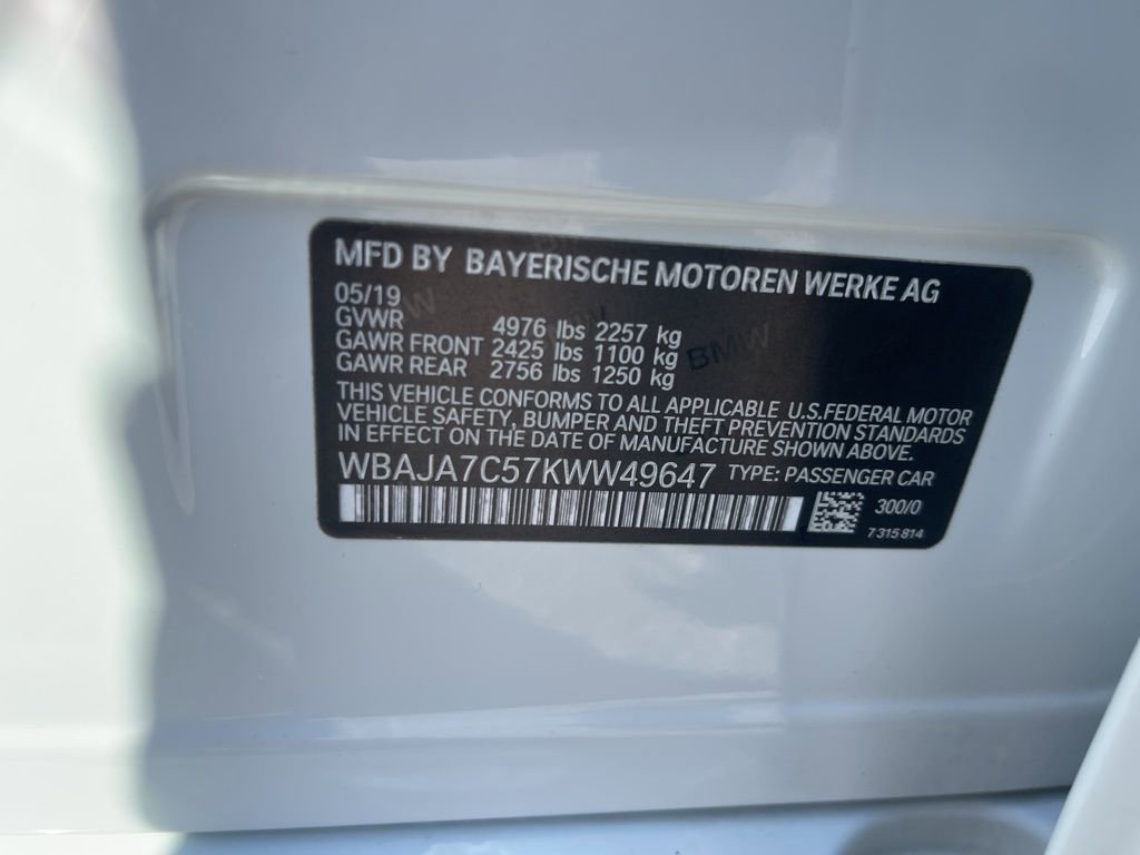 Used 2019 BMW 530i xDrive w/ M Sport Package image 31