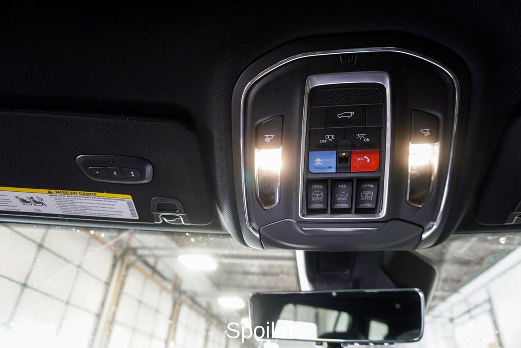 Used 2024 Jeep Grand Cherokee L Limited w/ Luxury Tech Group II image 33