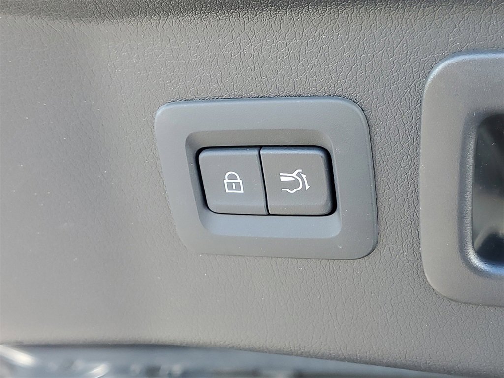 Used 2025 MAZDA CX-70 Plug-In Hybrid w/ Premium Plus image 11