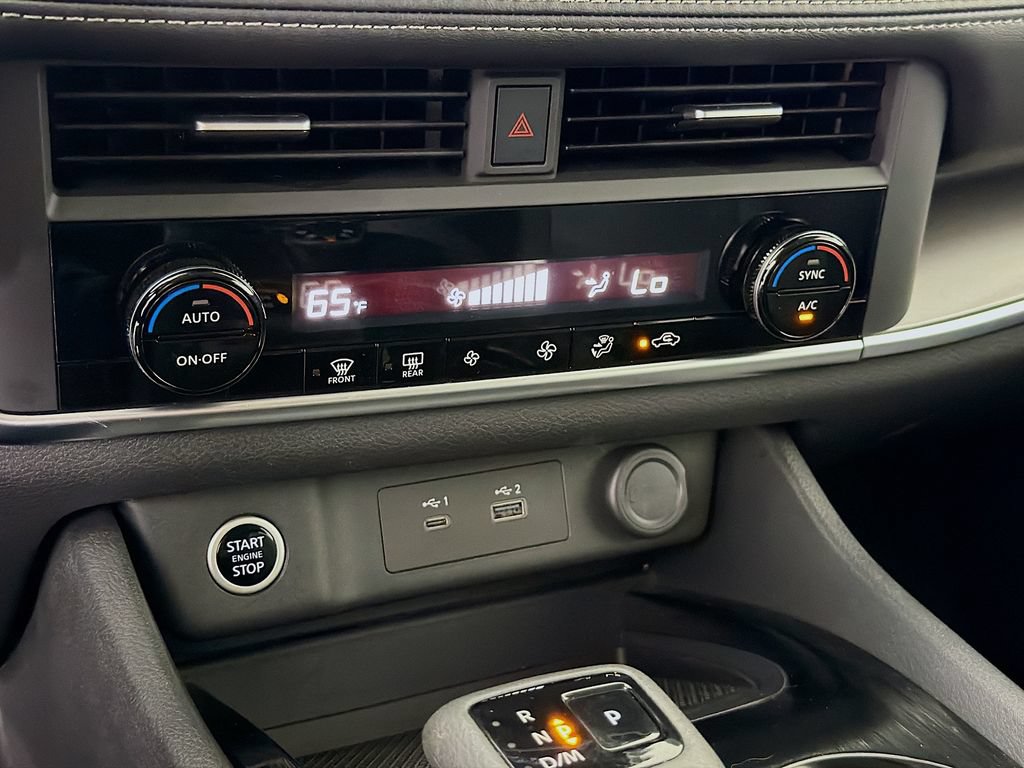 Used 2023 Nissan Rogue SV AWD/4WD image 19