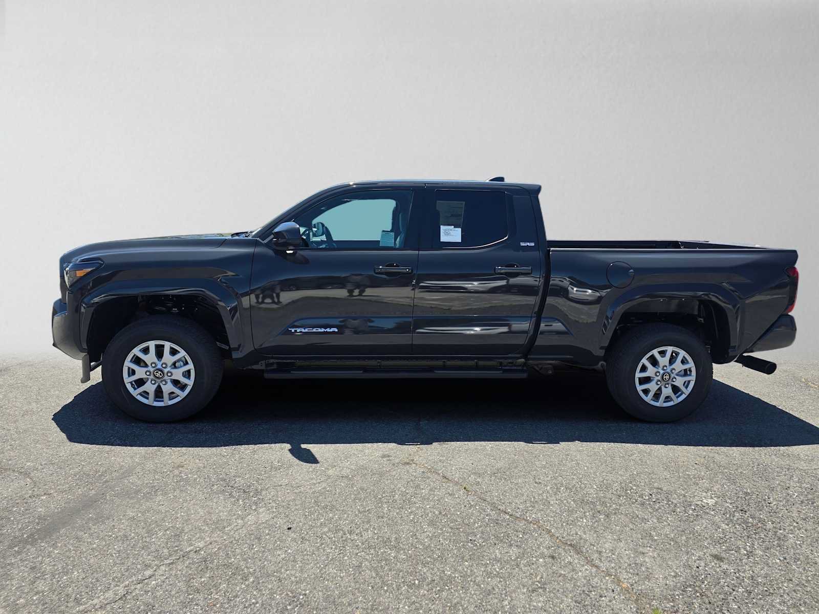 Used 2026 Toyota Tacoma SR5 RWD image 6