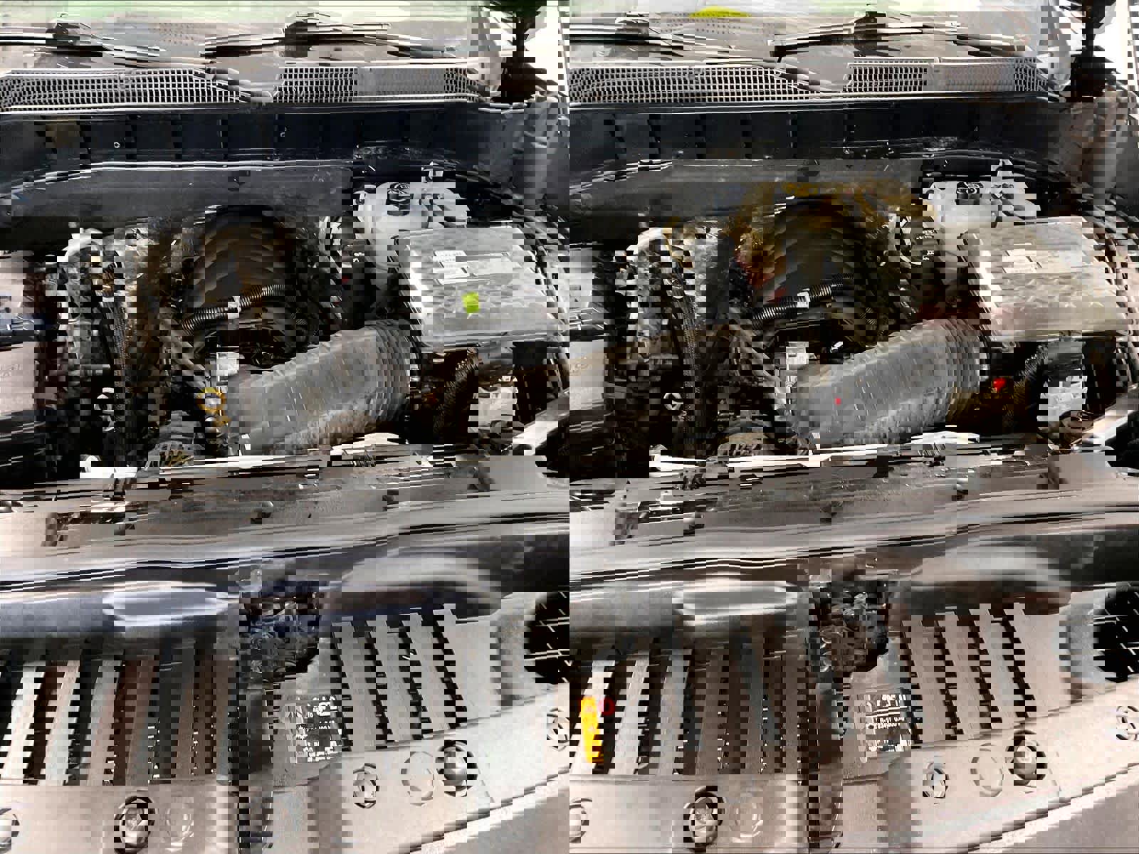 Used 2020 Chevrolet Silverado 1500 LT Trail Boss w/ Midnight Edition AWD/4WD image 29