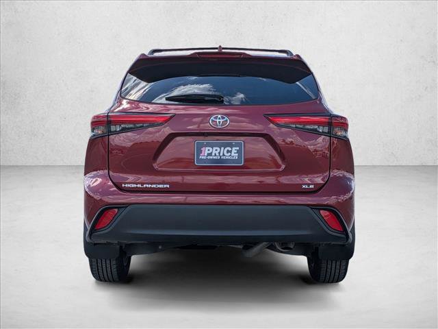 Used 2023 Toyota Highlander XLE image 6