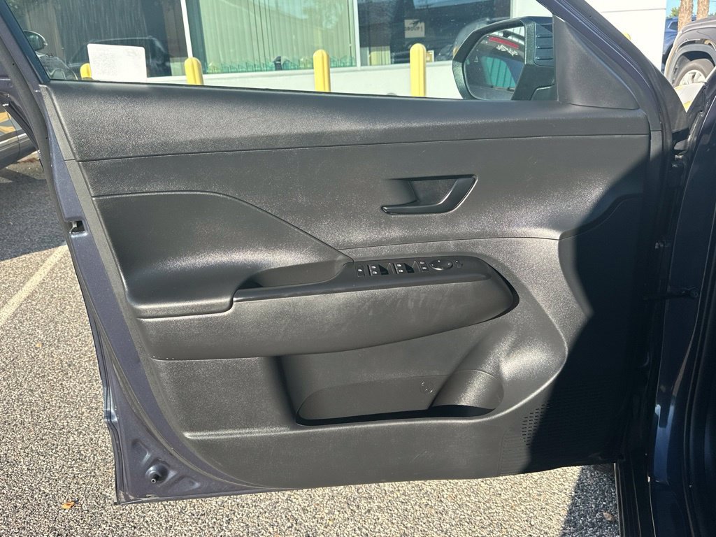 Used 2024 Hyundai Kona SEL AWD/4WD image 15