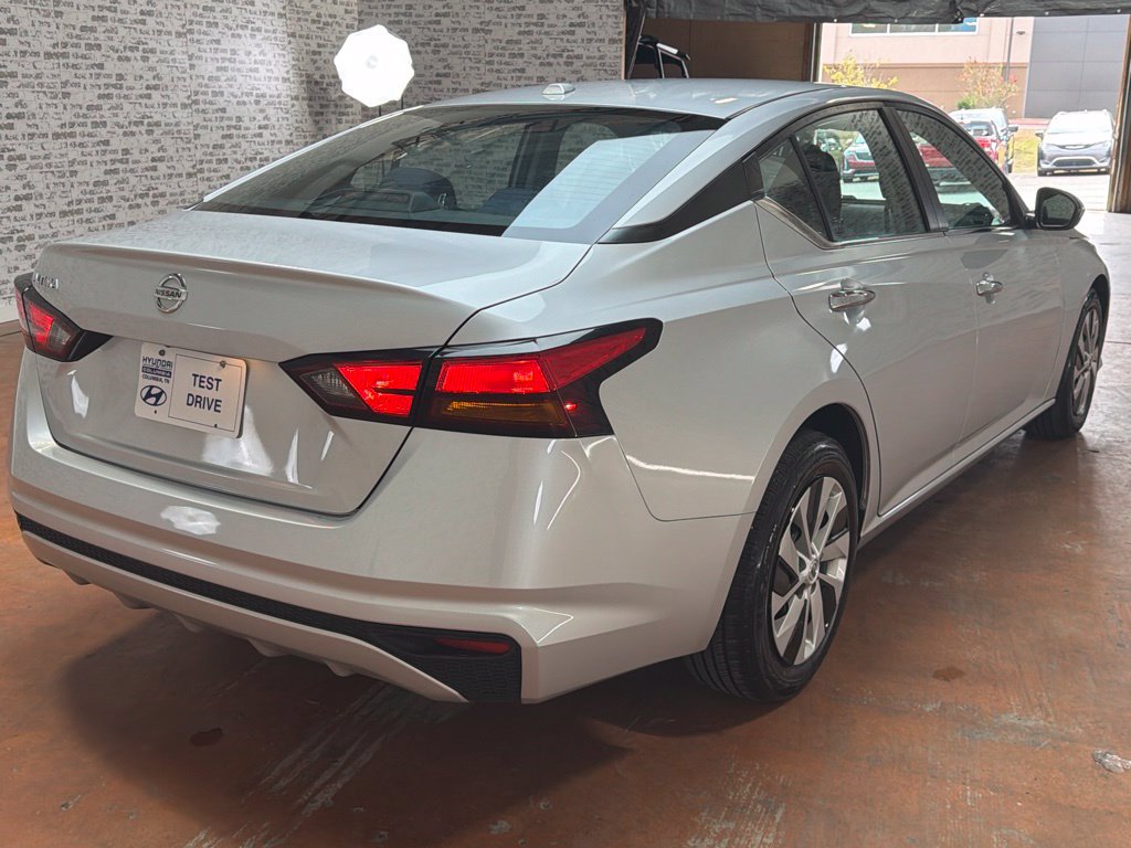Used 2020 Nissan Altima 2.5 S FWD image 7