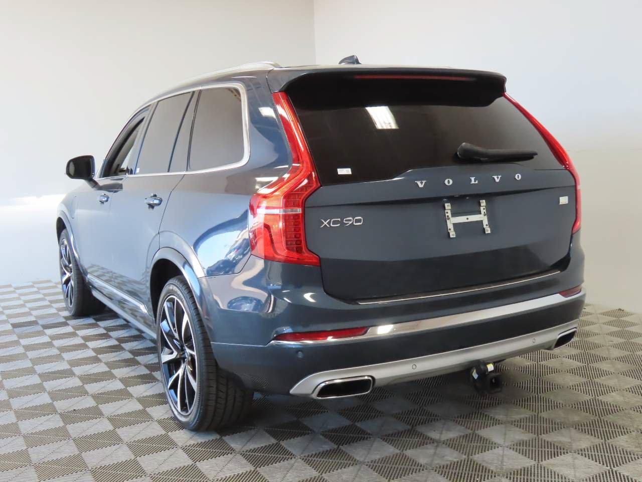 Used 2021 Volvo XC90 T8 Inscription Expression w/ Advanced Package AWD/4WD image 3