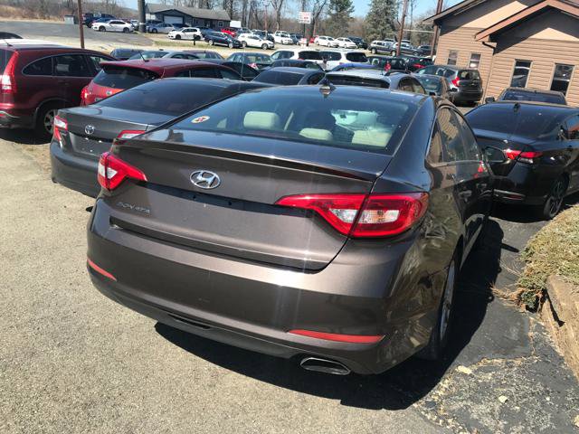 Used 2016 Hyundai Sonata SE image 5