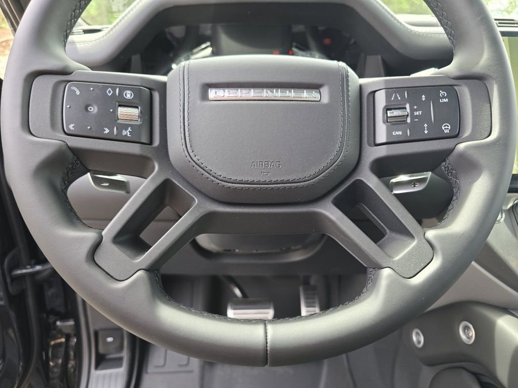 New 2026 Land Rover Defender 90 V8 AWD/4WD image 44