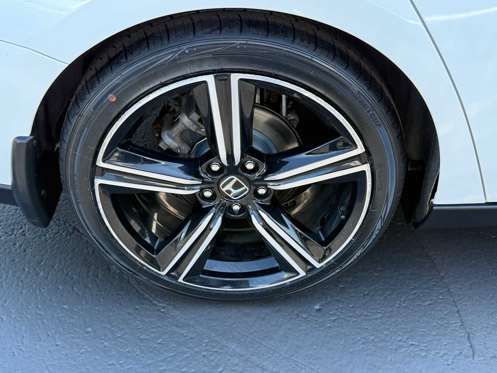 Used 2023 Honda Accord Sport image 8
