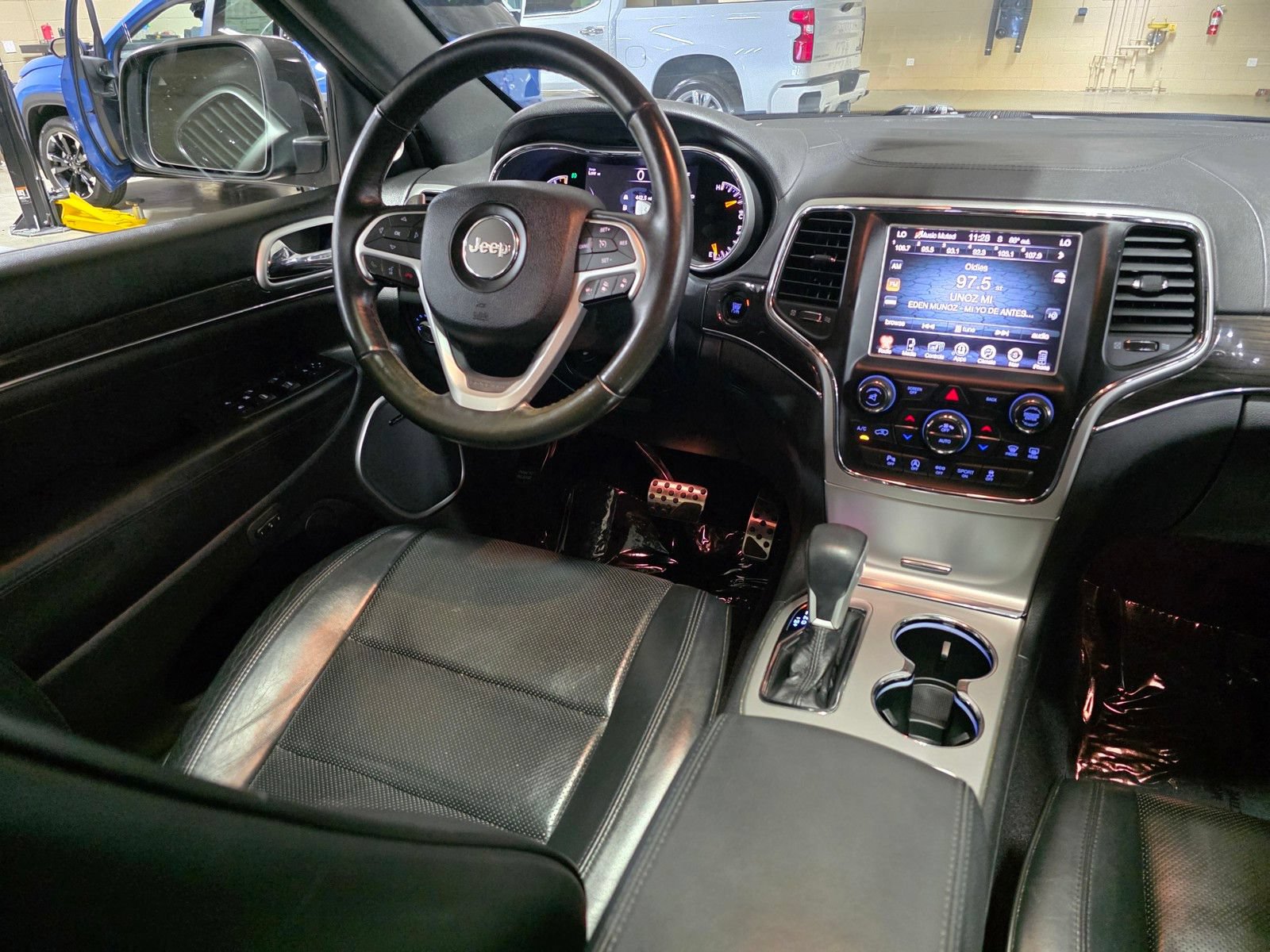 Used 2016 Jeep Grand Cherokee High Altitude AWD/4WD image 19